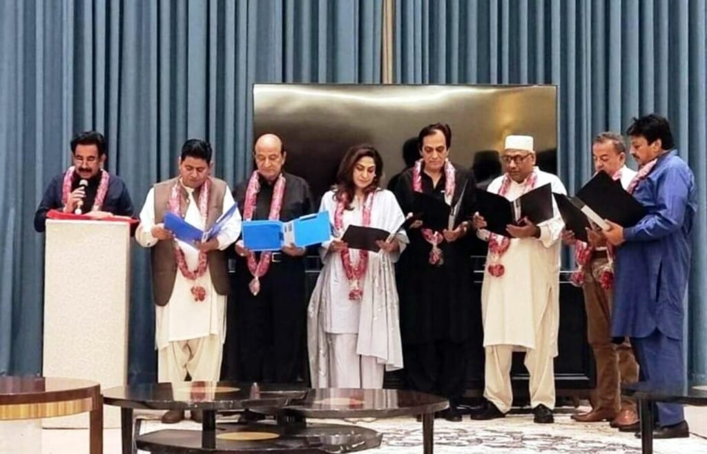 Members of the Pakistan Film Producers Association Executive Committee taking the oath of office